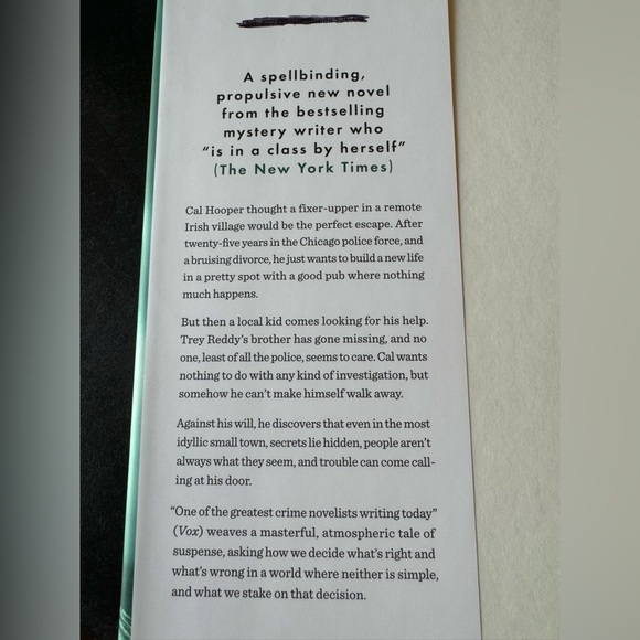 The Searcher by Tana French - Hardcover Book - EUC - Picture 5 of 11